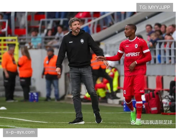 布鲁日创造六次绝佳破门良机，定位球战术成全场焦点