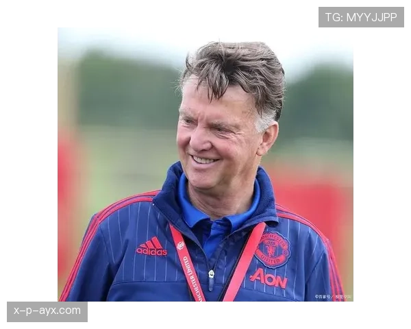 范加尔回忆执教曼联岁月，重燃红魔辉煌引热议