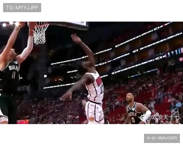 扬尼斯挡拆拉开空间助雄鹿提升关键时刻得分效率